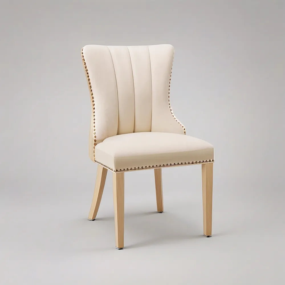 Cadeira Estofada Creme com Tachas Douradas e Pernas em Madeira de Cor Natural, 52 x 62 x 102 cm